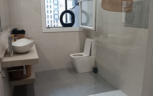 Beautiful apartment in downtown Valencia, right next to the metro
