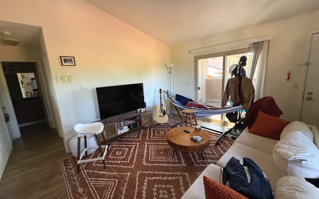 1-Zimmer-Wohnung, 10 Minuten zu Fuß zum Caltrain-Bahnhof „Mountain...