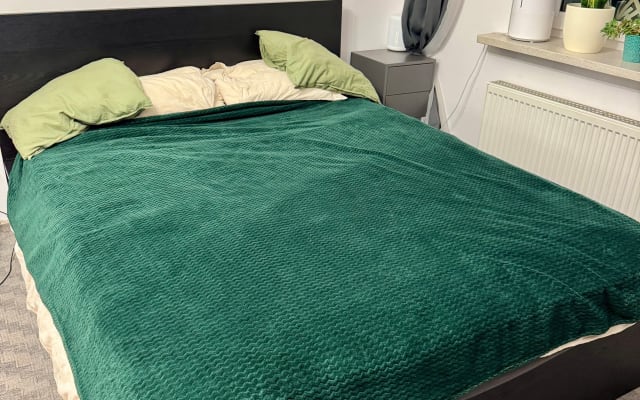 Gemütliches Studio-Apartment mit Klimaanlage, Queen-Size-Bett, Heim...