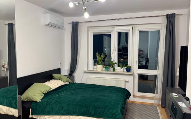 Gemütliches Studio-Apartment mit Klimaanlage, Queen-Size-Bett, Heim...
