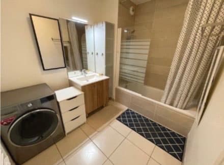 Welcome! Stay for one night or more. Close to the airport and train...