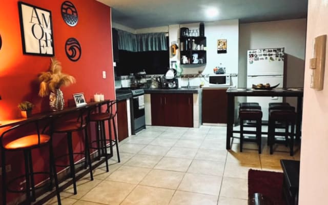 Cómodo y acogedor apartamento con ubicación centrica a la ciudad.   - copy...