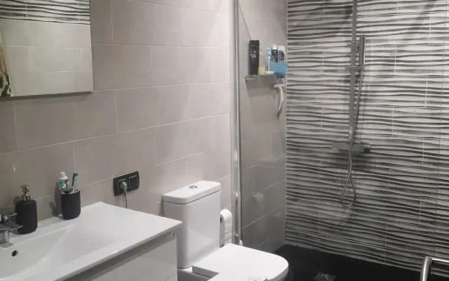 Private Room with Double Bed and Relaxation Area in O Rosal