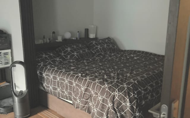 Precioso y espacioso piso de 1 dormitorio con anfitrión de origen inglé