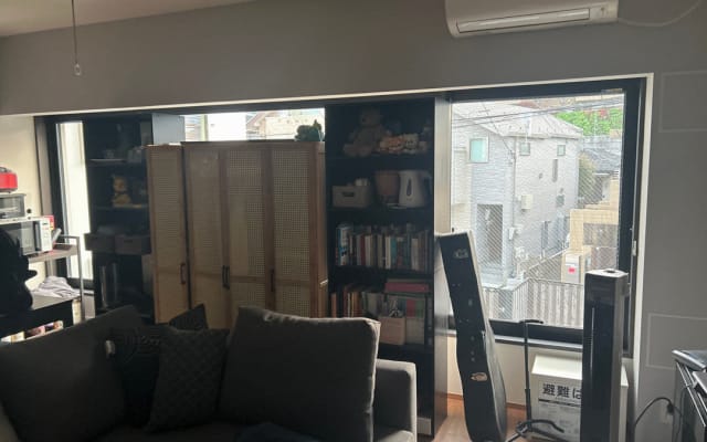 Precioso y espacioso piso de 1 dormitorio con anfitrión de origen inglé