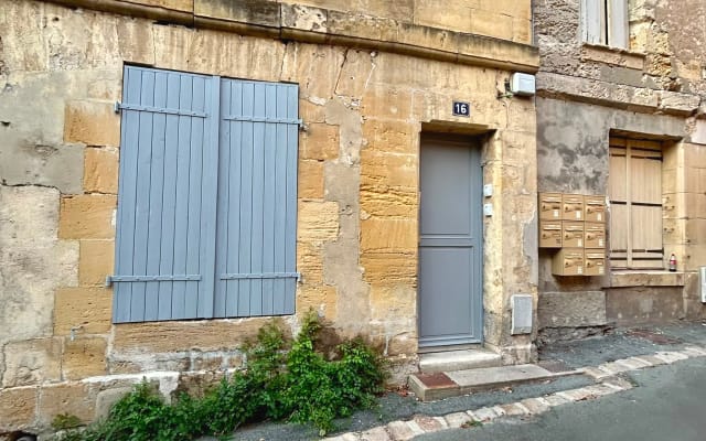 Ludo's listing on misterb&b - Your front door 