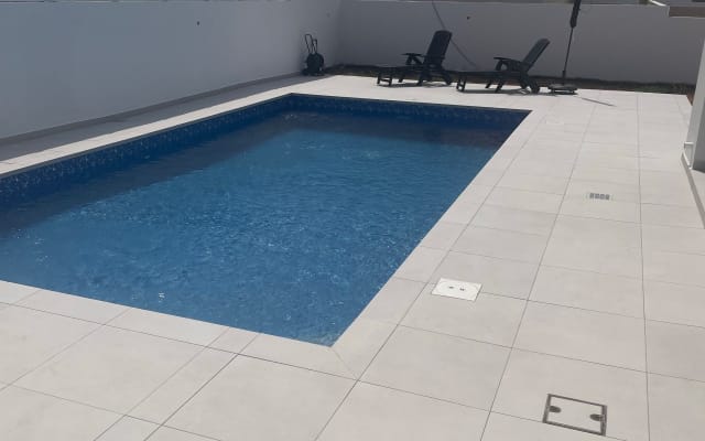 Bungalow moderno a 10 minutos de la playa. Habitación privada o...