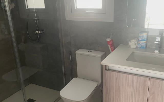 Bungalow moderno a 10 minutos de la playa. Habitación privada o...
