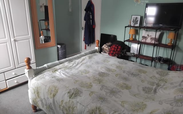 room in cosy two bed house