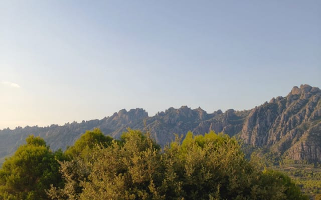 Habitacion cerca de Montserrat
