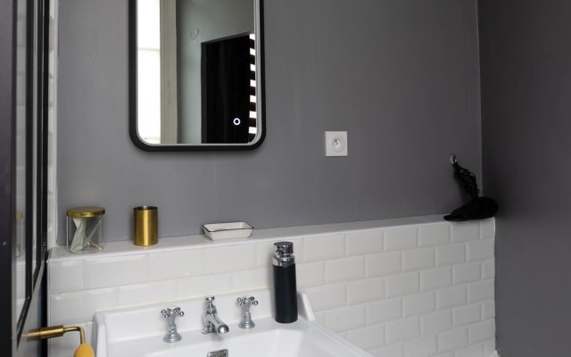 Appartement haussmanien centre Montpellier  - Photo 18