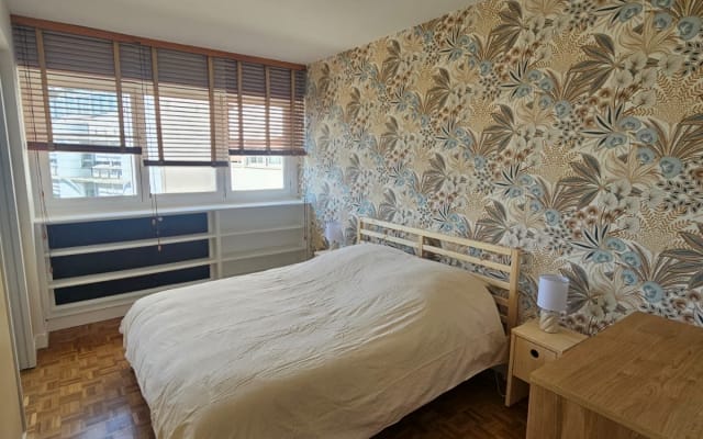 Beautiful, spacious apartment in Paris's 16th arrondissement - Picture 4