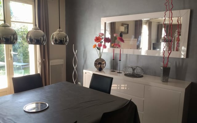 Casa tranquila en una zona residencial - habitación compartida