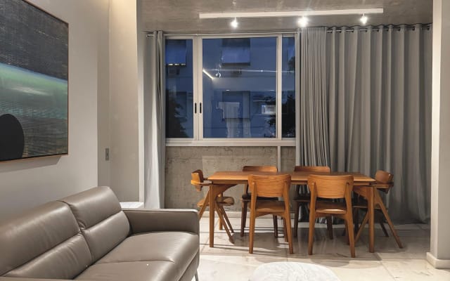 Appartement de luxe avec 2 suites, entièrement en marbre, à COPACABANA