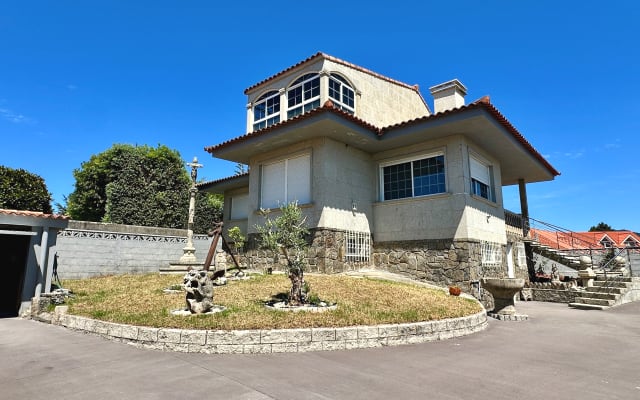 Villa Estelas | Chalet con vistas en Playa América
