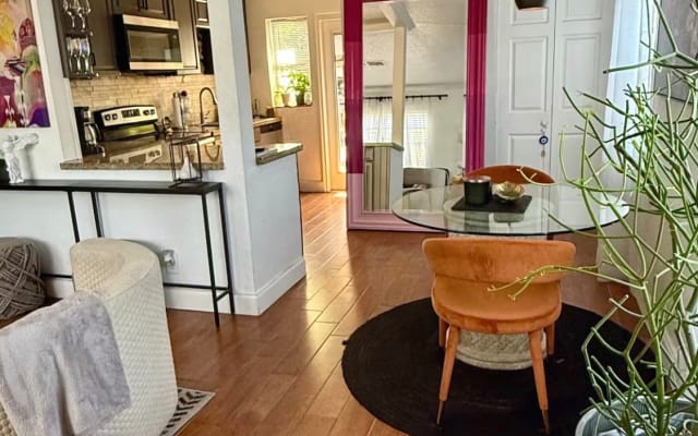 Private Room • Hot Tub • Near Wilton Drive