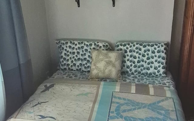 One or two bedrooms in a 1930s house, with breakfast included