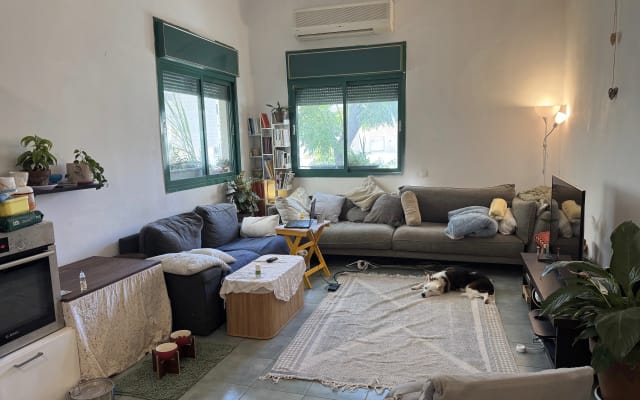 Central, Comfy, Quiet - Picture 3