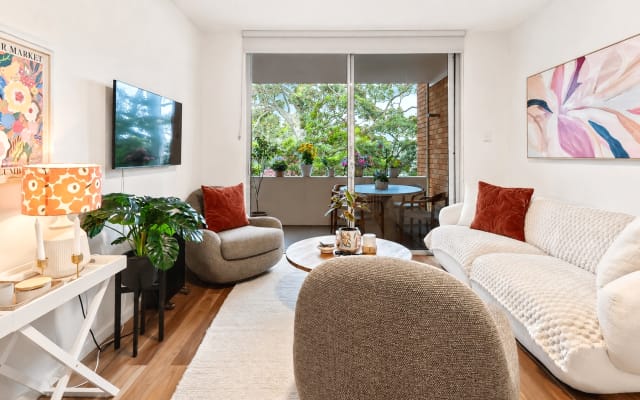 South Mosman Room | Ferry, Village + Balcony