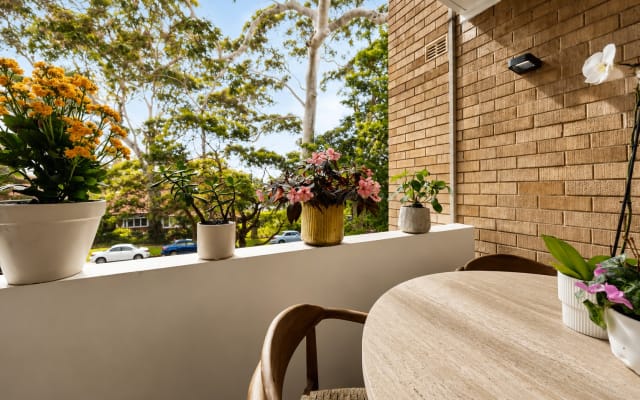 South Mosman Room | Ferry, Village + Balcony