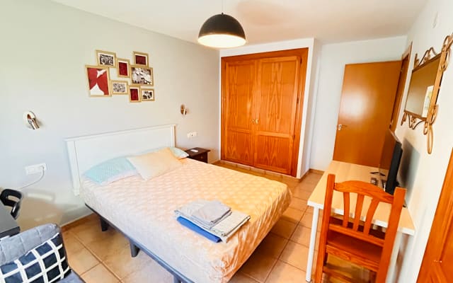 Double room 5 minutes from the beach and 10 minutes from downtown (on foot). - Picture 4