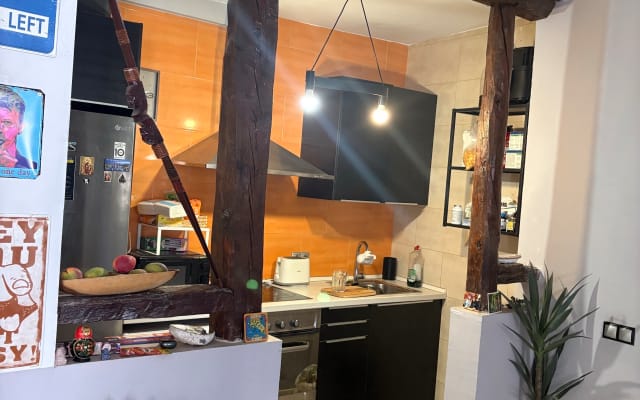 Appartamento privato all’interno della mia abitazione, con letto matrimoniale e vasca idromassaggio - Foto 2