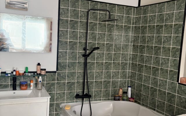 Appartamento privato all’interno della mia abitazione, con letto matrimoniale e vasca idromassaggio - Foto 11