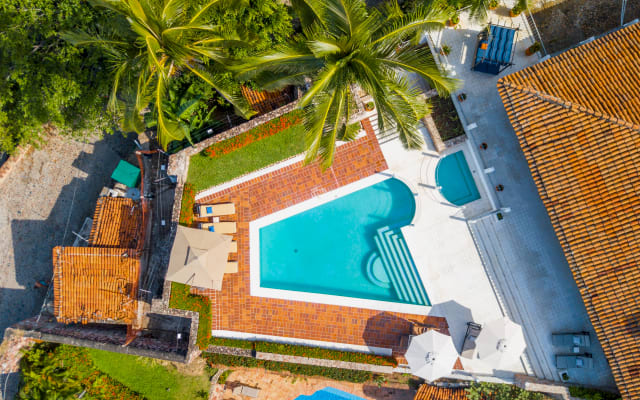 Villa direkt am Meer mit Personal, Aussicht, Schlafzimmern und...
