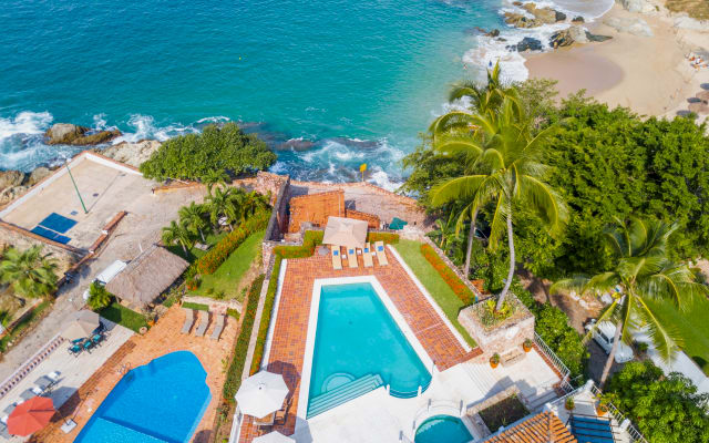 Villa direkt am Meer mit Personal, Aussicht, Schlafzimmern und Klimaanlage - Foto 2