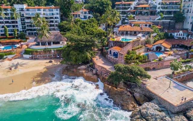 Villa direkt am Meer mit Personal, Aussicht, Schlafzimmern und Klimaanlage - Foto 7