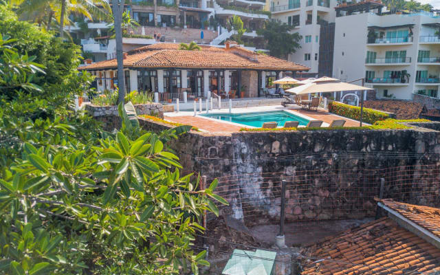 Villa direkt am Meer mit Personal, Aussicht, Schlafzimmern und Klimaanlage - Foto 7