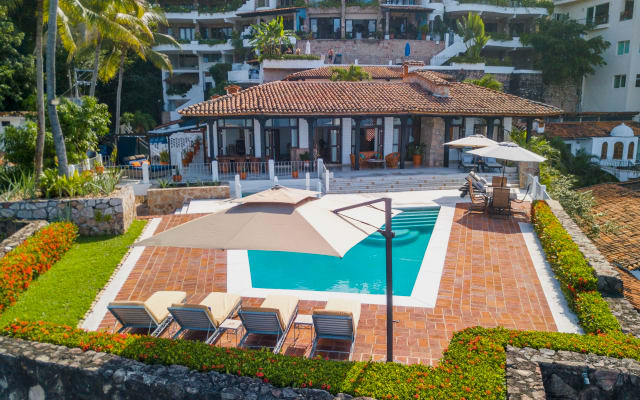 Villa direkt am Meer mit Personal, Aussicht, Schlafzimmern und Klimaanlage - Foto 7