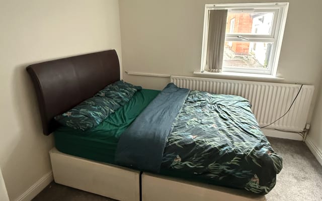 Cozy flat located 13 minute train ride from the city centre.