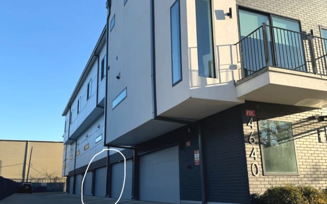 Geräumiges Stadthaus in Dallas mit eigener Garage, Dachterrasse und Arbeitszimmer  - Foto 6