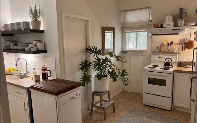 Queen West Spacious Private Room with Lounge/TV Area | Huge Deck & BBQ