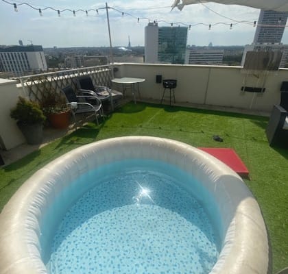 Ultimo piano senza edifici di fronte, camera da letto + terrazza...