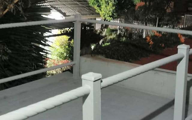 Self catering becelour unit for couple or sharing friends.