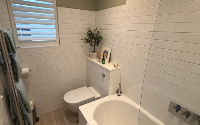 Stylish Clapham Apartment | Common, Junction & Northcote Rd