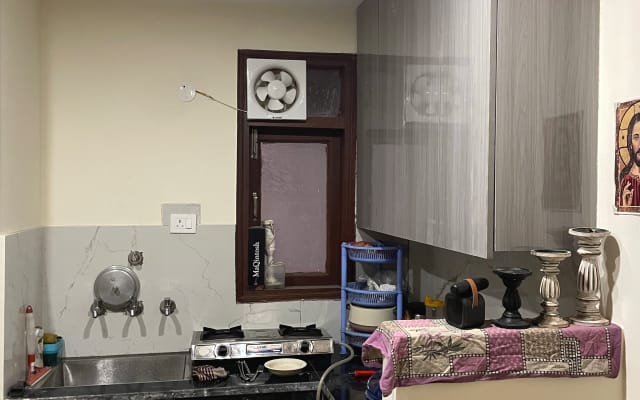 Spacieux appartement 2BHK à Govindpuri, 420, accueillant et sans...