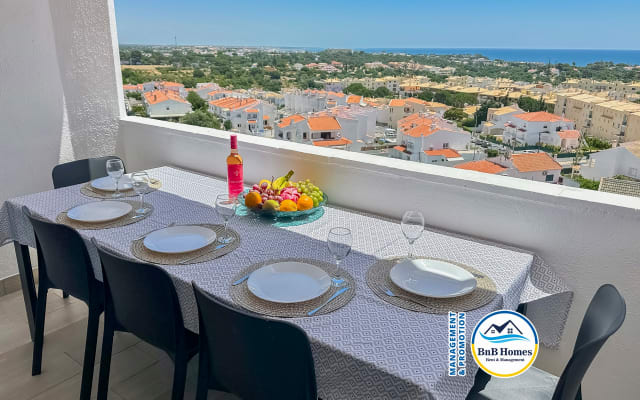 BnB Homes Lili Seaview Residence, 4 Terraces, 2 Pools & AC