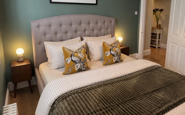 Stylish Clapham Apartment | Common, Junction & Northcote Rd