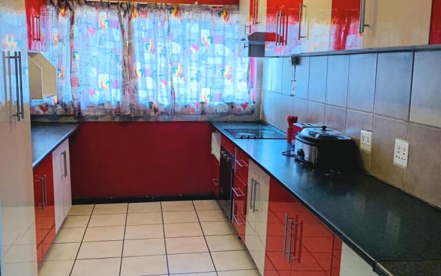 Matsheko Bush Home