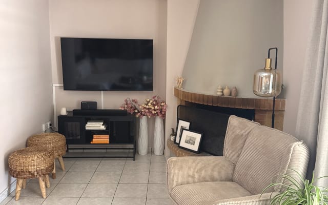 Une chambre agréable et lumineuse située en plein cœur d'Athènes !
