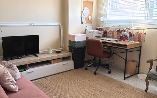 Une chambre agréable et lumineuse située en plein cœur d'Athènes !