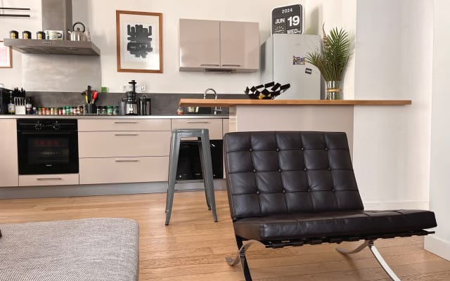 Apartamento tranquilo e confortável no centro de Bordéus, perto do...