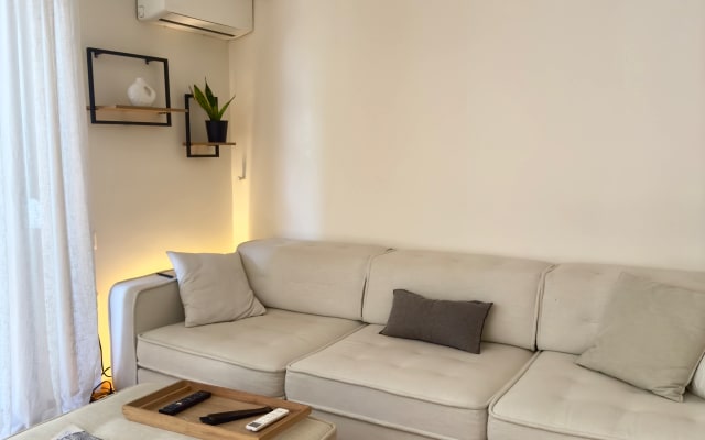 Beautiful room in nice apartment in Gazi area