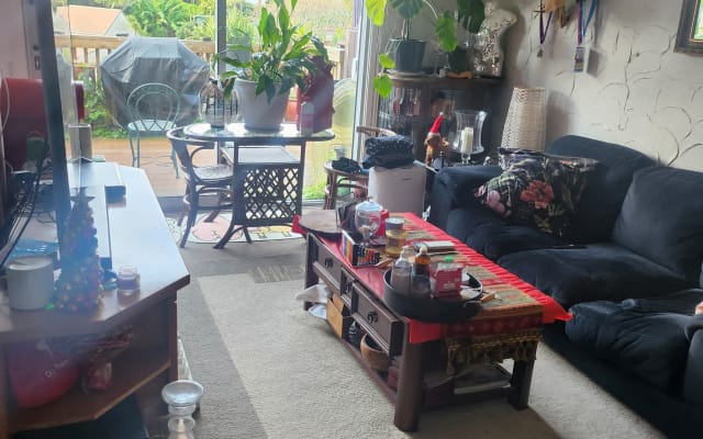 Double comfortable Room, close to CBD, buses,amenities.