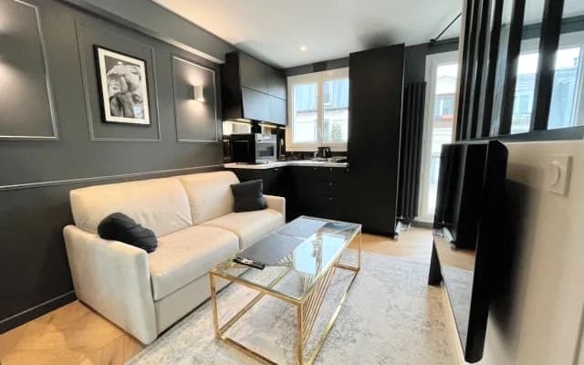 Chic and Cozy Apartment