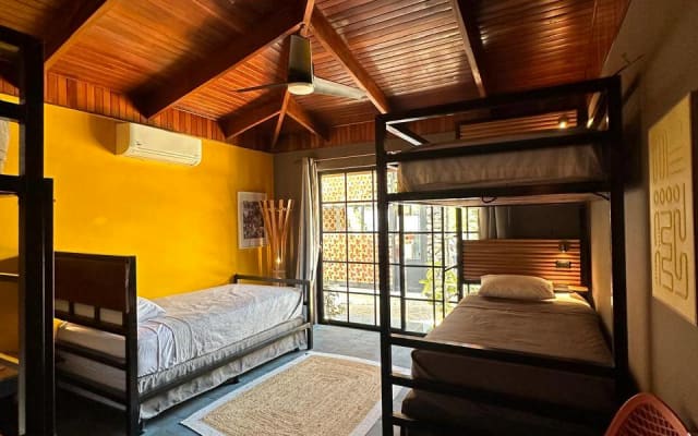 Belo apartamento standard no clube privado para homens HEASA Garden