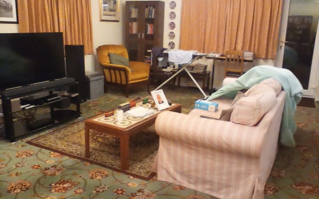 Large modern bungalow near the town centre